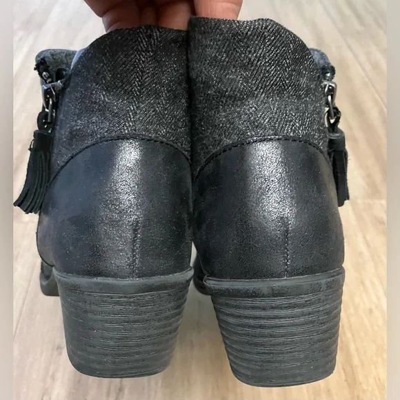 b.o.c Born women’s black textile/leather women’s ankle boots side zip size 8 - Picture 5 of 8